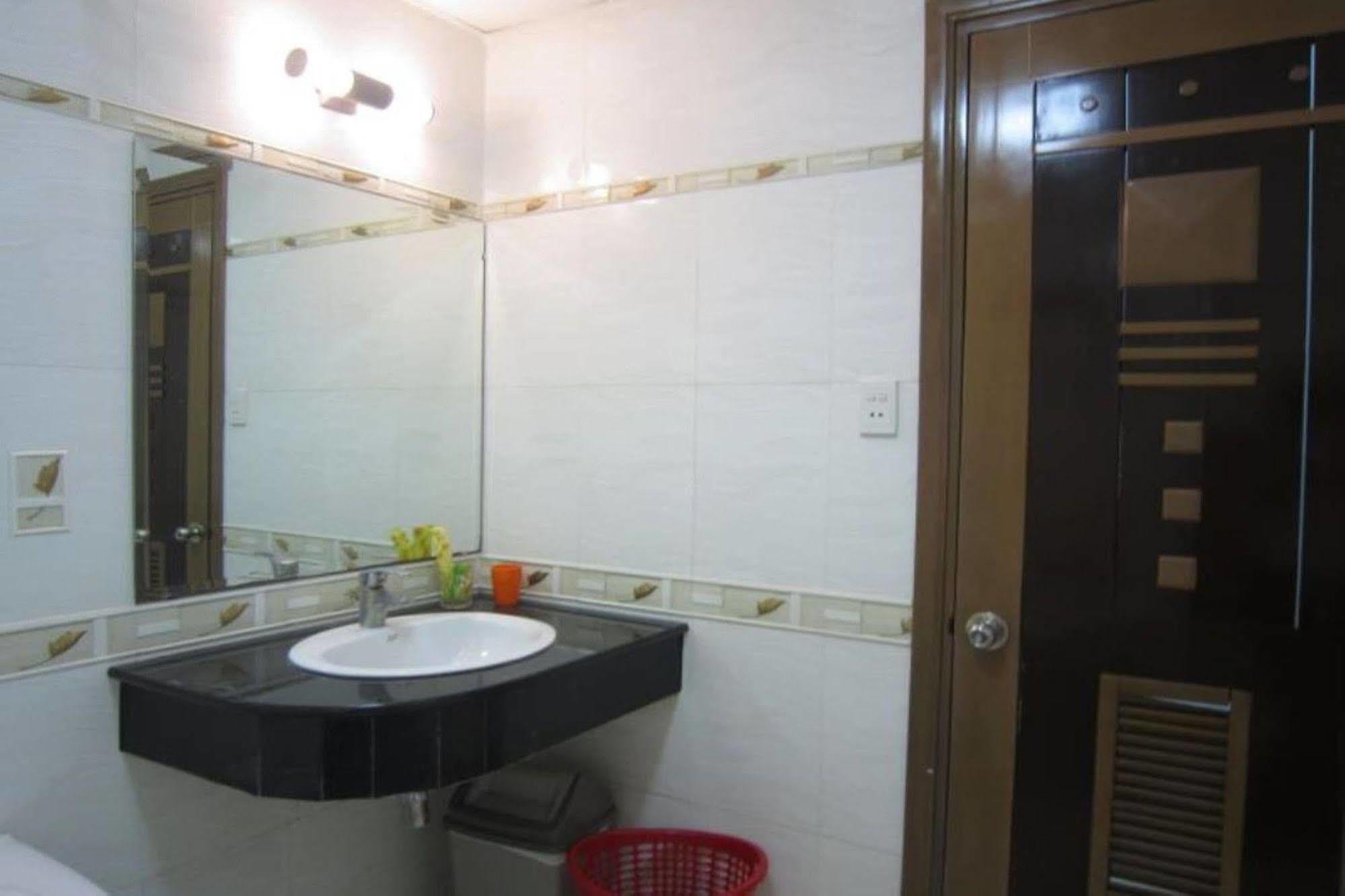Quy Thanh Hotel Ho Chi Minh-Byen Eksteriør billede