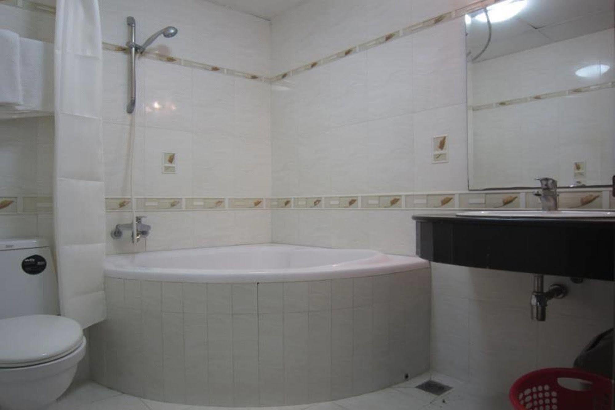 Quy Thanh Hotel Ho Chi Minh-Byen Eksteriør billede